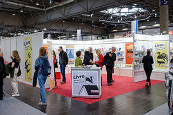 Livro-Stand auf der LBM, seitlich